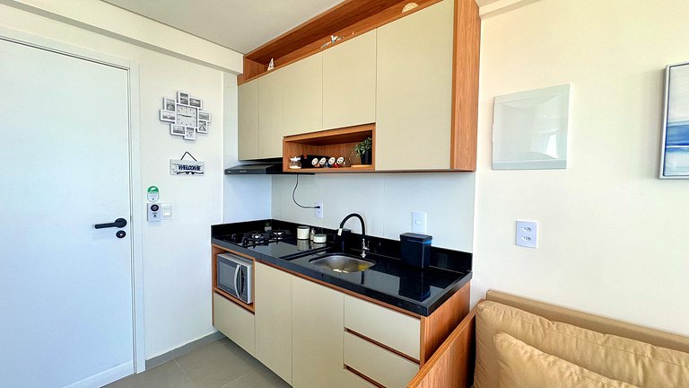 Studio com Varanda e Vista Mar