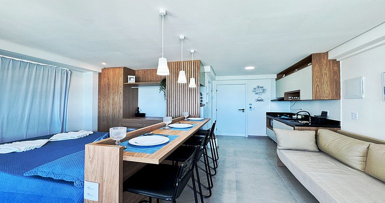 Studio para casais com varanda e vista mar